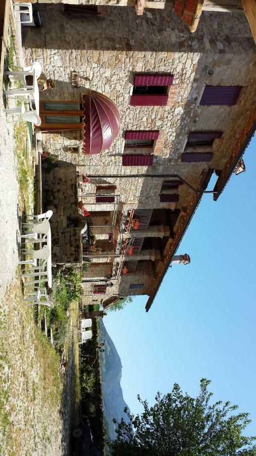 Agriturismo Casteldardo Pensionat Trichiana Eksteriør billede